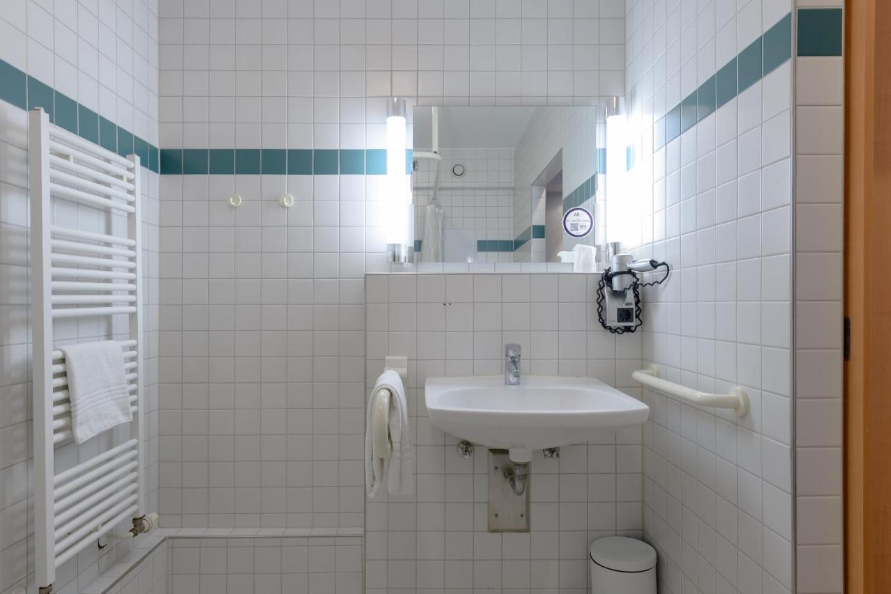 Ibis Koeln Frechen Exterior foto